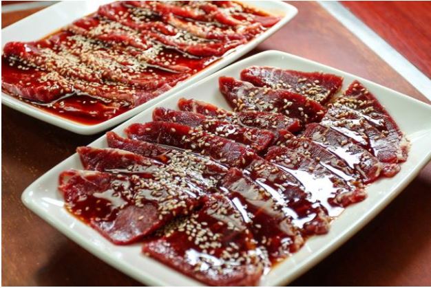 Bạn có thể trổ tài làm thịt bò BBQ cho gia đình mình một cách tiết kiệm mà vẫn ngon ngất ngây đấy nhé