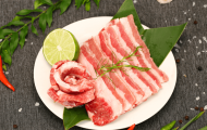 Tại Sao Ba Chỉ Bò Mỹ Luôn Là Ngôi Sao Trên Bàn Nướng?