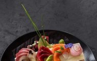Sashimi Hải Sản: Bí Quyết Chọn Nguyên Liệu Chuẩn 