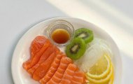 Sashimi Cá Hồi Tươi: Cách Làm Và Lý Do Tại Sao Nó Là Món Ngon Được Yêu Thích