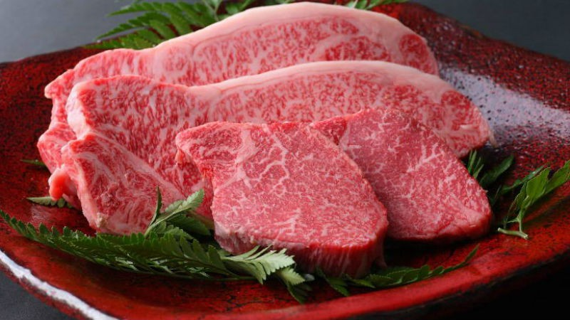 thịt bò Kobe A5, bò Kobe nhập khẩu, steak bò Kobe, cách chế biến thăn ngoại Kobe, thịt bò cao cấp Nhật, thăn ngoại bò Kobe Nhật Bản